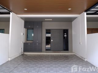 For sale 3 bedrooms townhouse in Lat Phrao, Bangkok