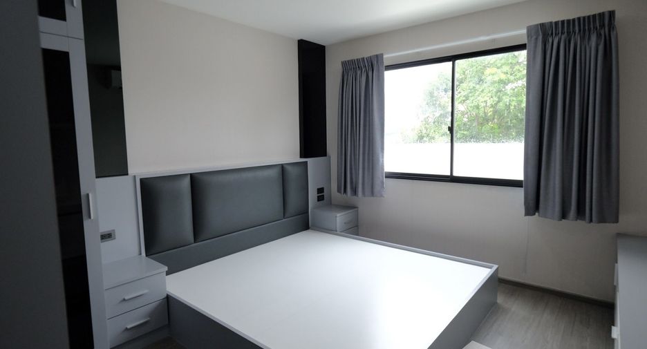 For sale 3 ベッドルーム townhouse in Lat Phrao, Bangkok