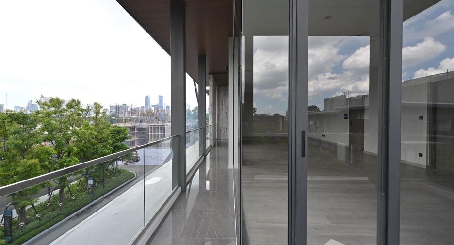 Villa en venta de 4 habitaciones en Huai Khwang, Bangkok