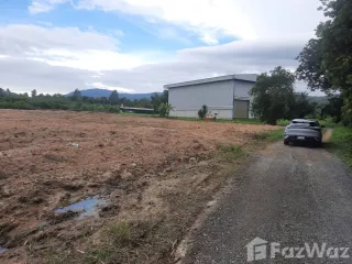 À vendre terrain à Si Racha, Chonburi