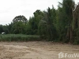 À vendre terrain à Si Racha, Chonburi