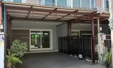 For rent 3 bedrooms townhouse in Mueang Phuket, Phuket