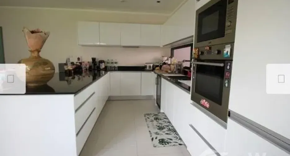 For sale 3 bedrooms villa in Kathu, Phuket
