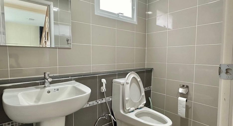 For rent 3 bedrooms house in Bang Lamung, Chonburi