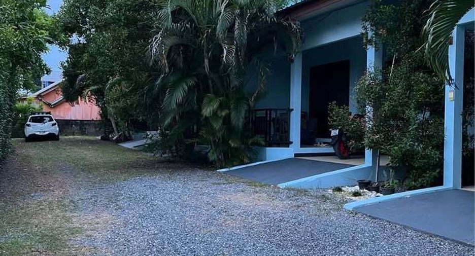 À louer 1 chambre maison à Mueang Phuket, Phuket