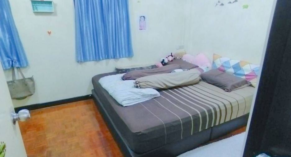 For sale 3 bedrooms townhouse in Bang Bon, Bangkok