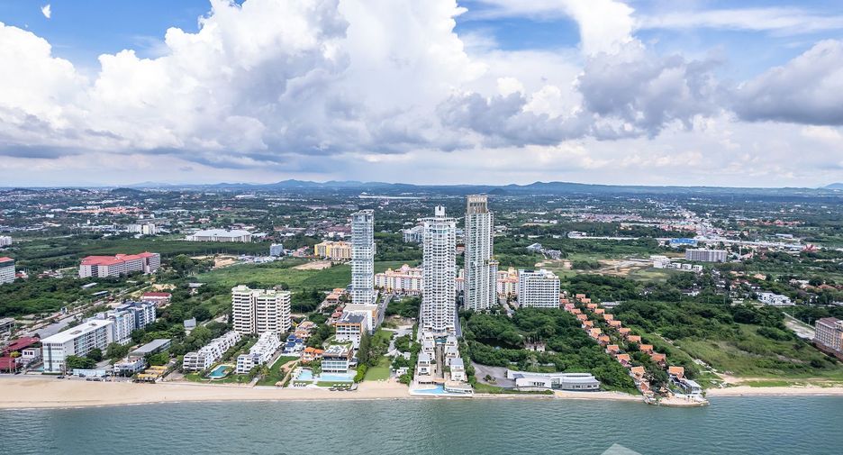 For sale 3 bedrooms condo in Bang Lamung, Chonburi