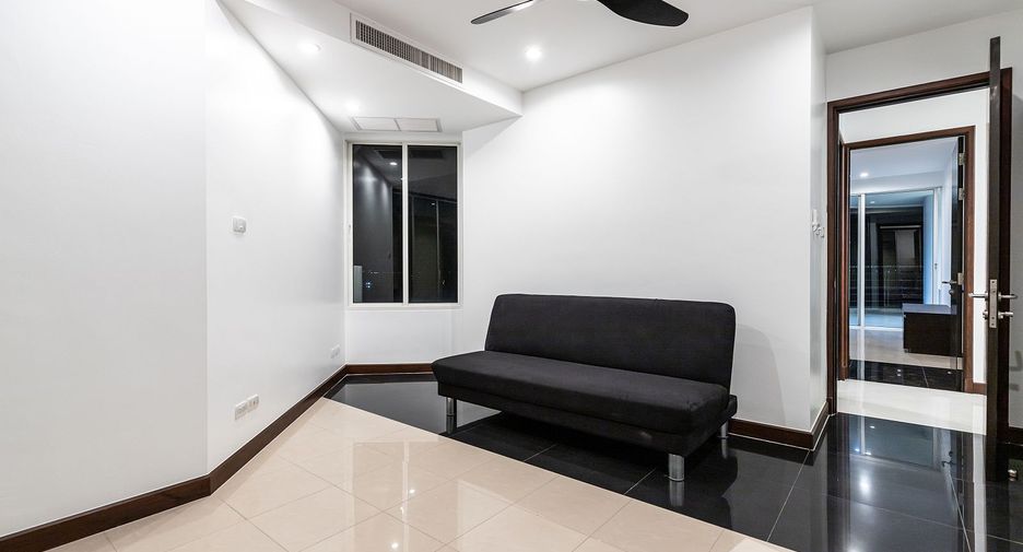For sale 3 bedrooms condo in Bang Lamung, Chonburi