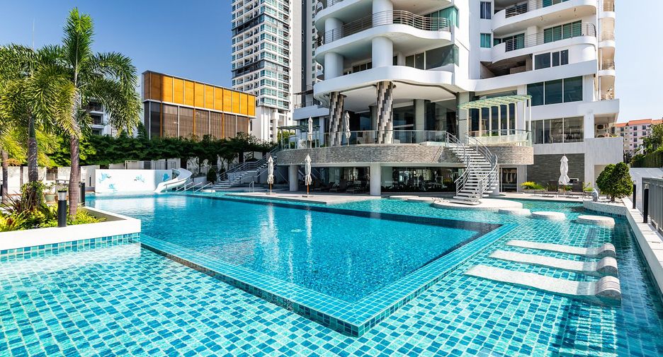 For sale 3 bedrooms condo in Bang Lamung, Chonburi