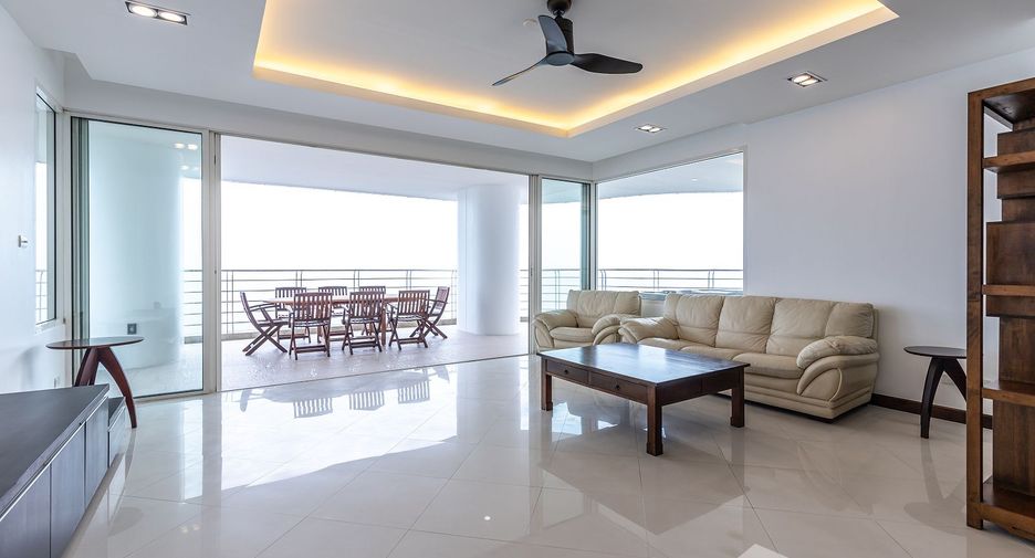 For sale 3 bedrooms condo in Bang Lamung, Chonburi