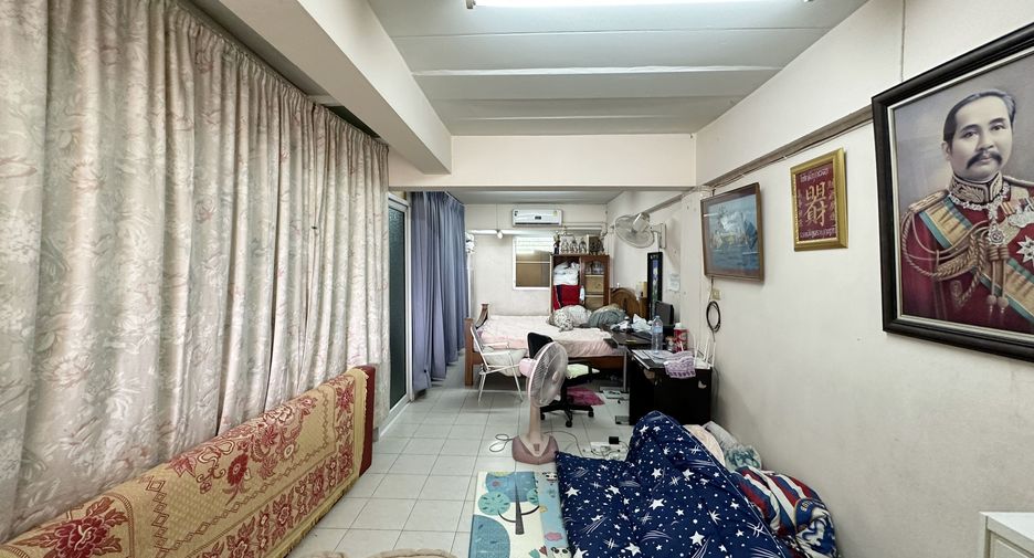For sale 5 bedrooms retail Space in Bang Khun Thian, Bangkok