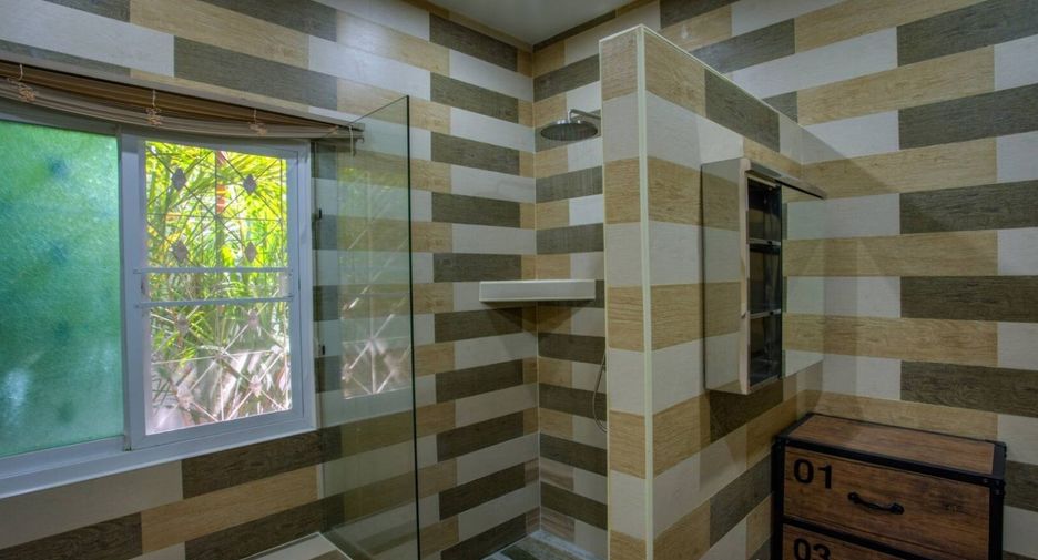 Villa zum Kauf mit 4 Zimmer in Kathu, Phuket