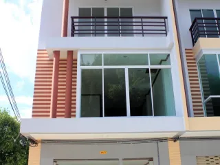 For sale 3 bedrooms retail Space in Mueang Phuket, Phuket