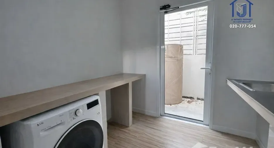 For sale 3 bedrooms house in Lam Luk Ka, Pathum Thani