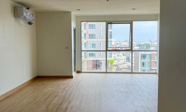 Wohnung zum Kauf mit Studio in Sathon, Bangkok