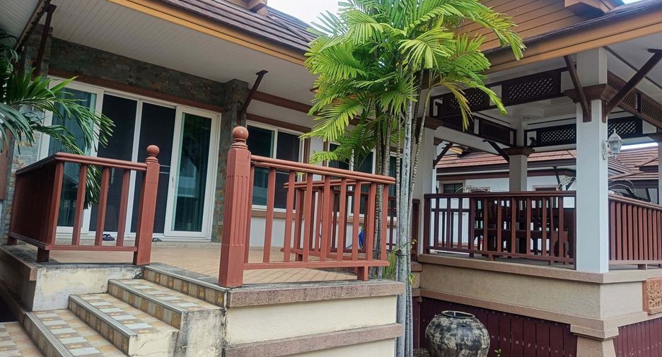 À vendre et à louer 3 chambres maison à Sattahip, Chonburi