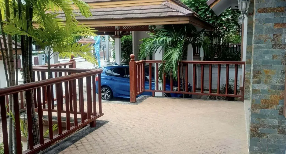 À vendre et à louer 3 chambres maison à Sattahip, Chonburi