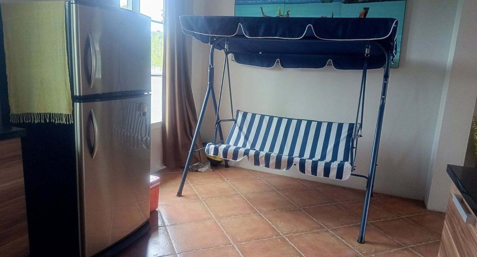 À vendre et à louer 3 chambres maison à Sattahip, Chonburi