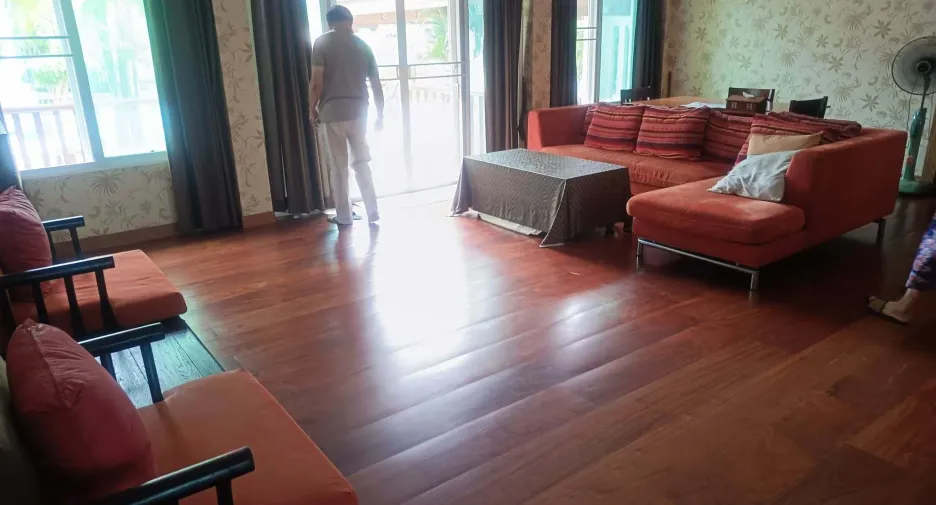 À vendre et à louer 3 chambres maison à Sattahip, Chonburi