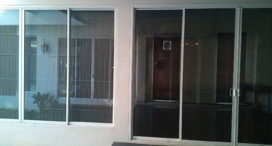 Casa en venta y en alquiler de 2 habitaciones en Prawet, Bangkok