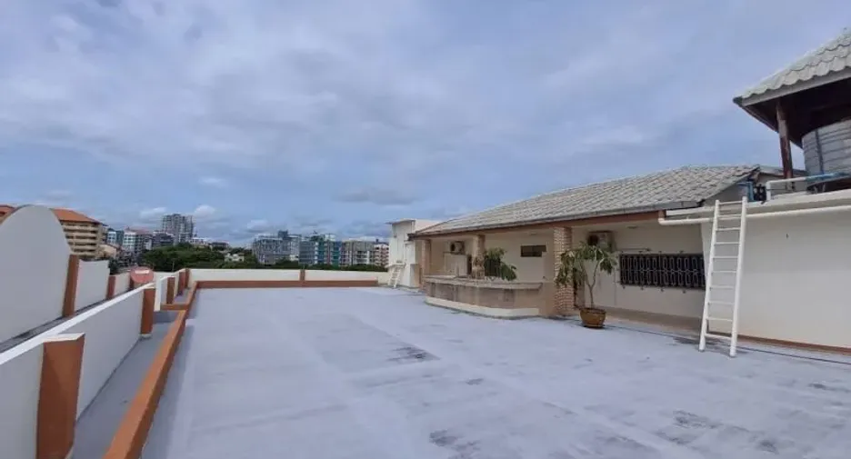 For sale studio condo in Bang Lamung, Chonburi