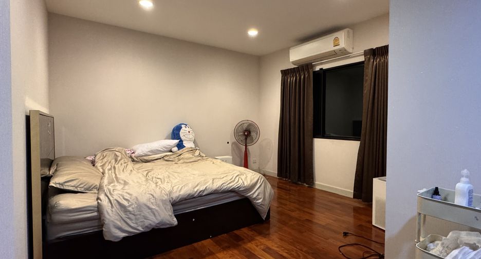 Haus zum Kauf mit 4 Zimmer in Mueang Nonthaburi, Nonthaburi
