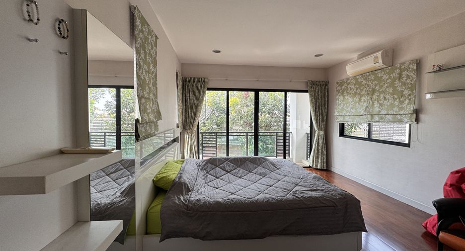 Haus zum Kauf mit 4 Zimmer in Mueang Nonthaburi, Nonthaburi