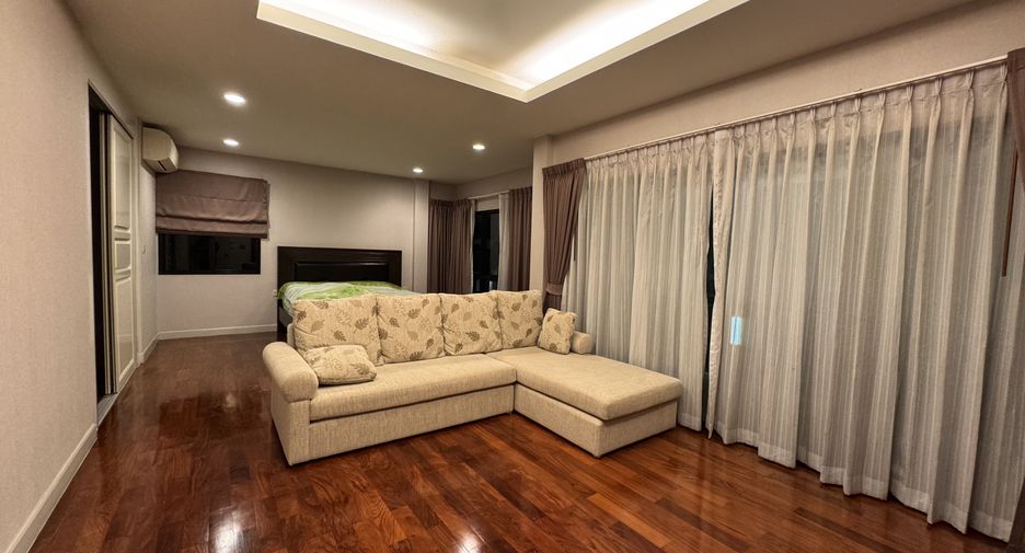 Haus zum Kauf mit 4 Zimmer in Mueang Nonthaburi, Nonthaburi