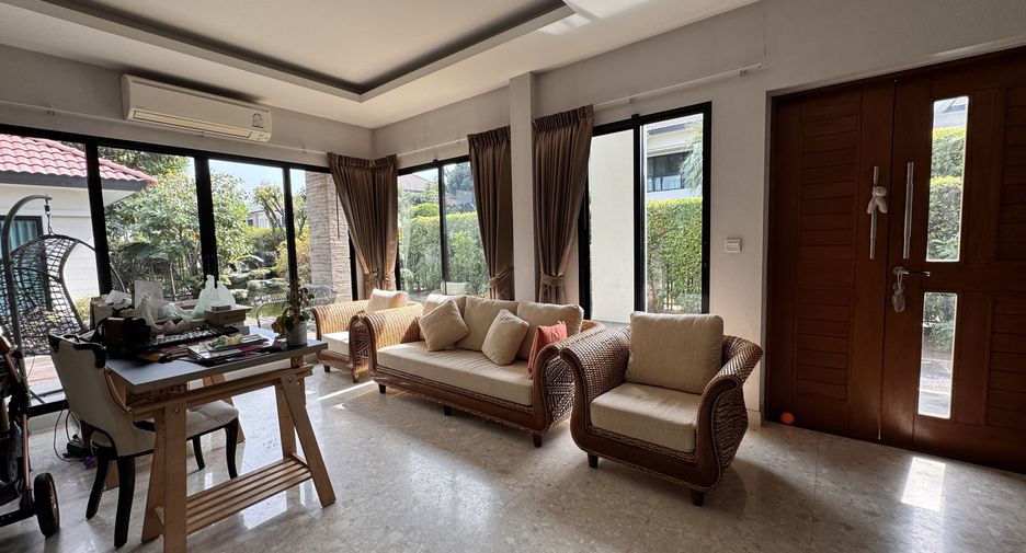 Haus zum Kauf mit 4 Zimmer in Mueang Nonthaburi, Nonthaburi