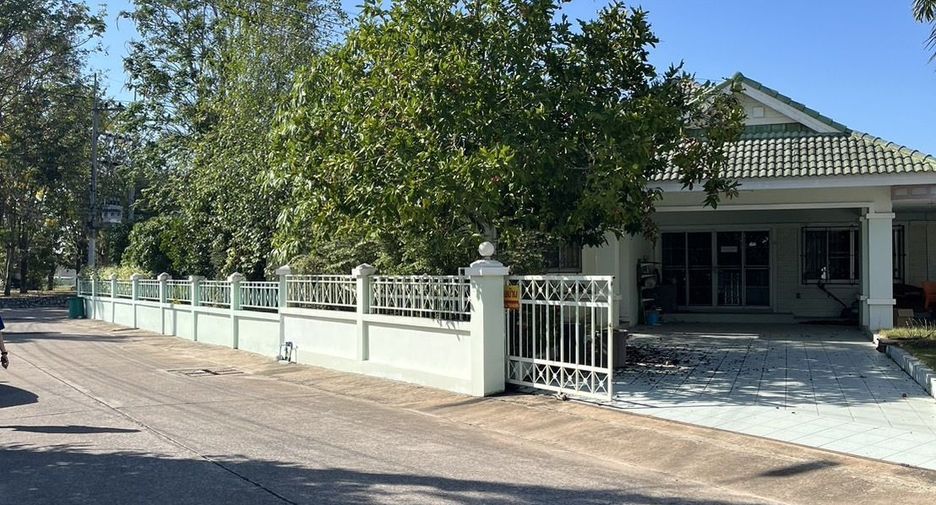 For sale 3 bedrooms house in Bang Lamung, Chonburi