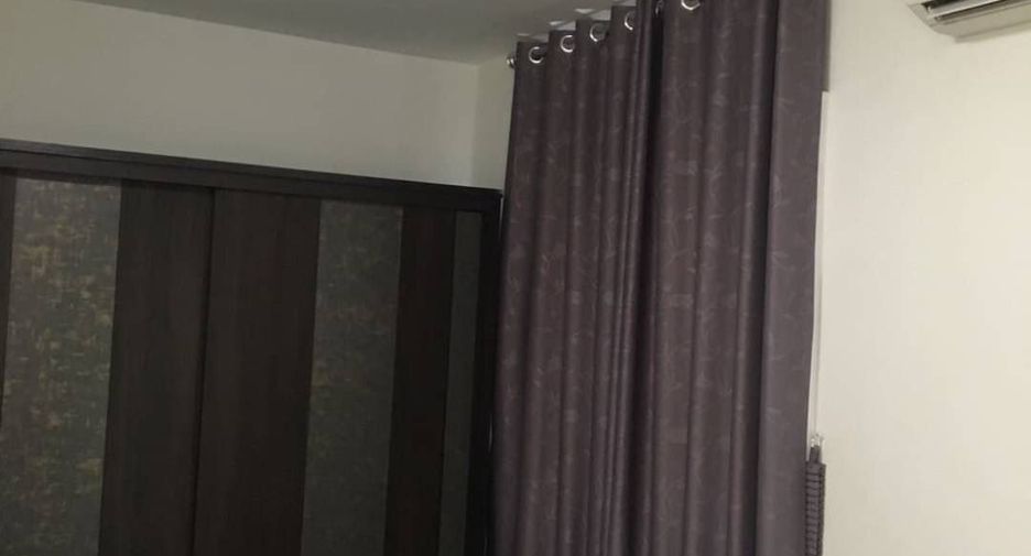 Casa adosada en venta de 3 habitaciones en Bang Phli, Samut Prakan
