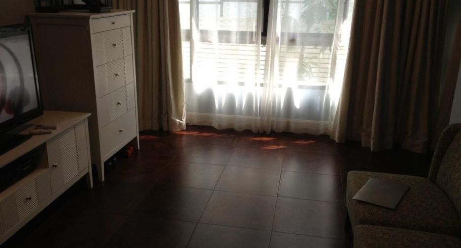 Condo en venta de 4 habitaciones en Khlong Toei, Bangkok