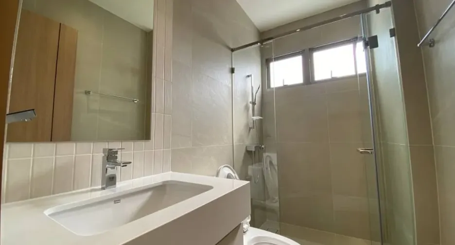 For sale 4 bedrooms house in Bang Lamung, Chonburi