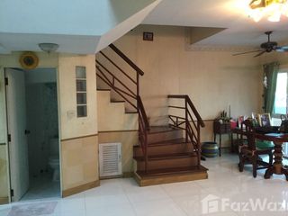 For sale 3 bedrooms townhouse in Chatuchak, Bangkok