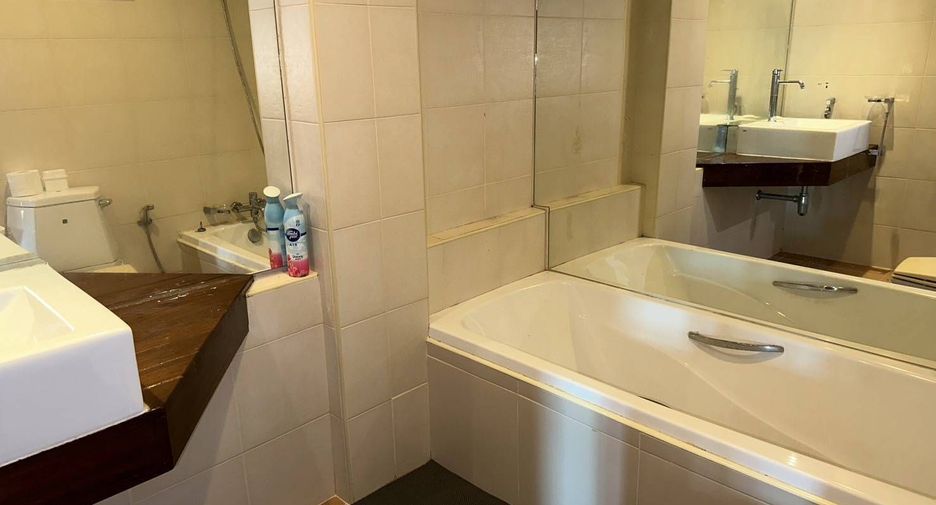 For sale 3 bedrooms townhouse in Bang Lamung, Chonburi