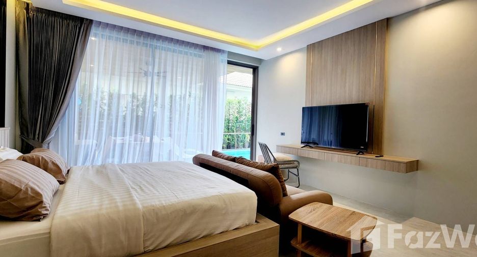 For rent 5 bedrooms villa in Mueang Phuket, Phuket