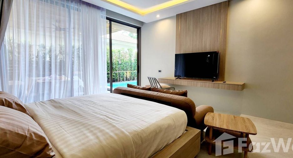 For rent 5 bedrooms villa in Mueang Phuket, Phuket