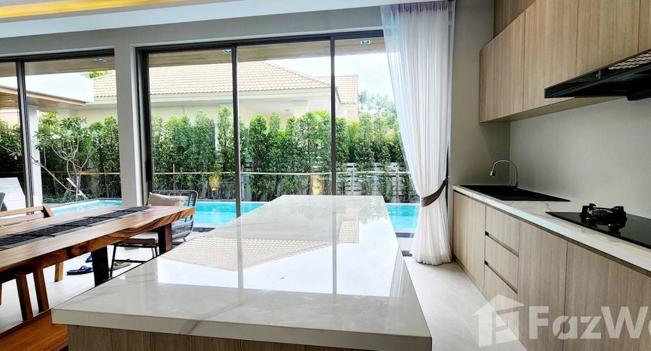 For rent 5 bedrooms villa in Mueang Phuket, Phuket