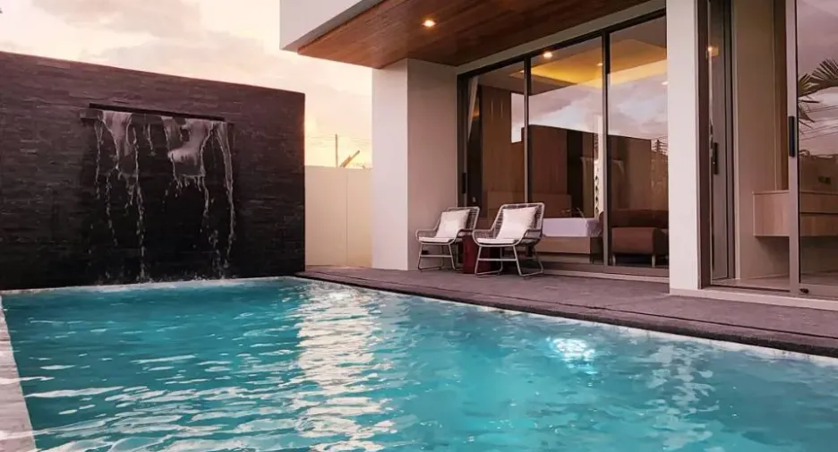 For rent 5 bedrooms villa in Mueang Phuket, Phuket