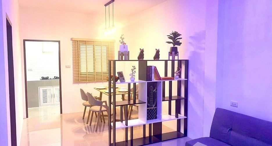 For sale 2 bedrooms townhouse in Bang Lamung, Chonburi