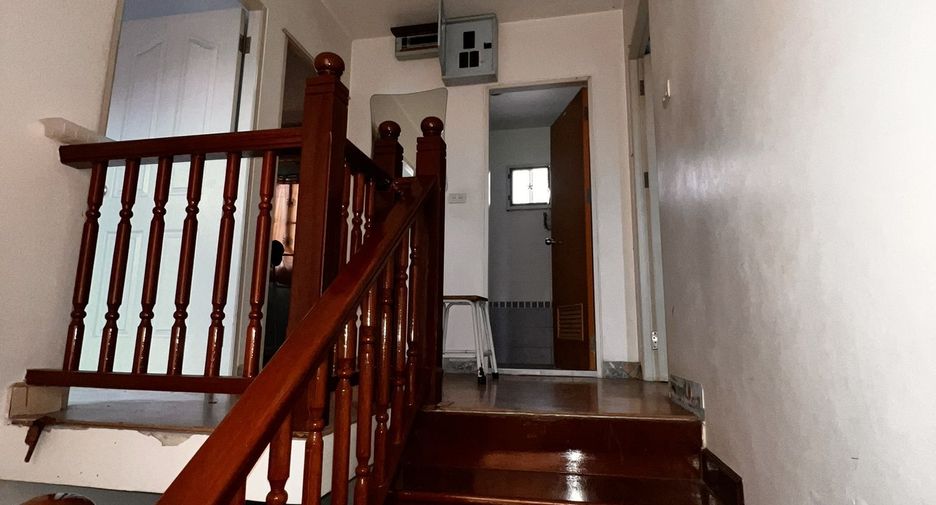 Haus zum Kauf mit 3 Zimmer in Thanyaburi, Pathum Thani