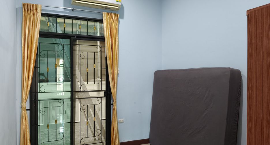 For rent 3 bedrooms house in Mueang Phuket, Phuket
