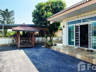 For sale 2 bedrooms villa in Mueang Rayong, Rayong