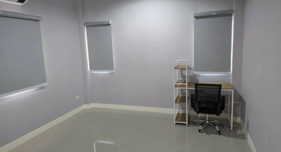 À vendre et à louer 3 chambres maison à Bang Lamung, Chonburi