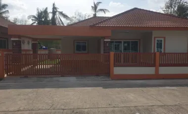 À vendre et à louer 3 chambres maison à Bang Lamung, Chonburi