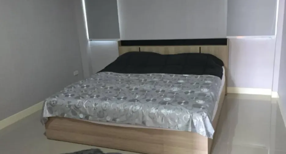 À vendre et à louer 3 chambres maison à Bang Lamung, Chonburi