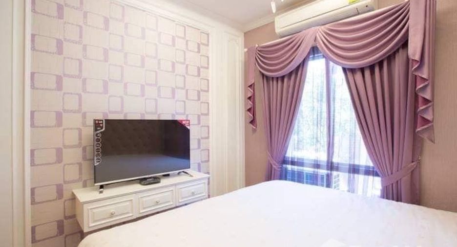 For sale 5 bedrooms house in Khan Na Yao, Bangkok