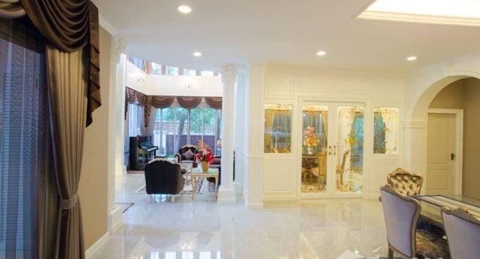 For sale 5 bedrooms house in Khan Na Yao, Bangkok