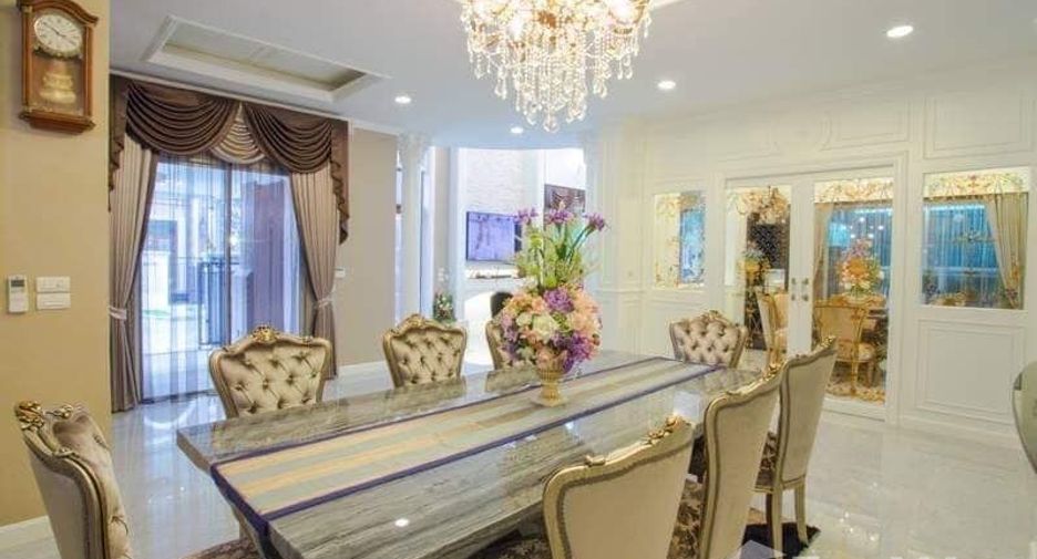 For sale 5 bedrooms house in Khan Na Yao, Bangkok