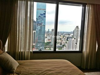 Condo en venta de 2 habitaciones en Bang Rak, Bangkok